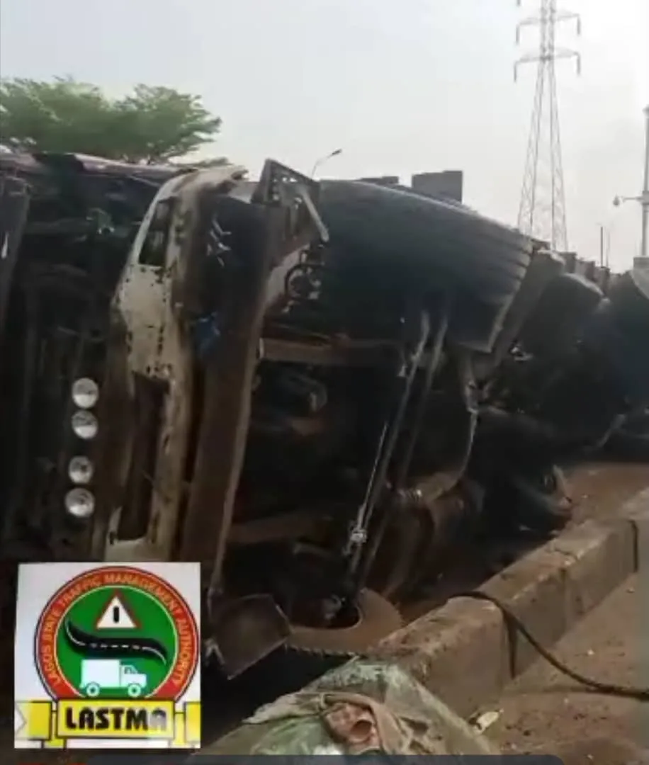 Dangote Truck Kill 3 persons In Otedola’s Hometown … Lastma rescues 5 other accident victims at Abule-Egba and Ketu